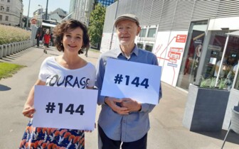 Foto von Katharina Stemberger und Willi Resetarits bei der Präsentation der Initiative Courage