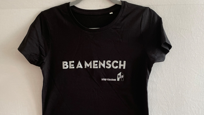 hvor ofte Mose tørst T-Shirt "BE A MENSCH" (Herren) - Integrationshaus